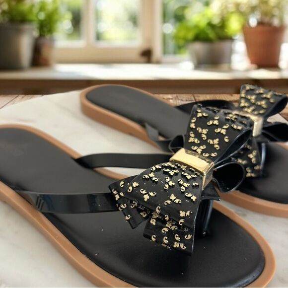Melissa Bow Sandals - Picture 3 of 10
